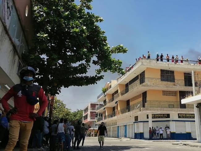 En el sitio hay recluido 184 sindicados, de los cuales 64 se dieron a la huida pero fueron detenidos de inmediato por efectivos de la Policía.. Foto: La W