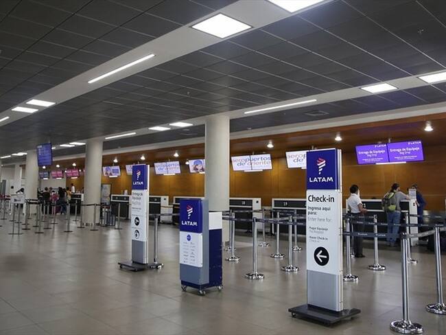 La Aeronáutica Civil revisó los protocolos de bioseguridad instalados en el aeropuerto de Santa Marta para una posible reactivación de rutas locales. Foto: Colprensa