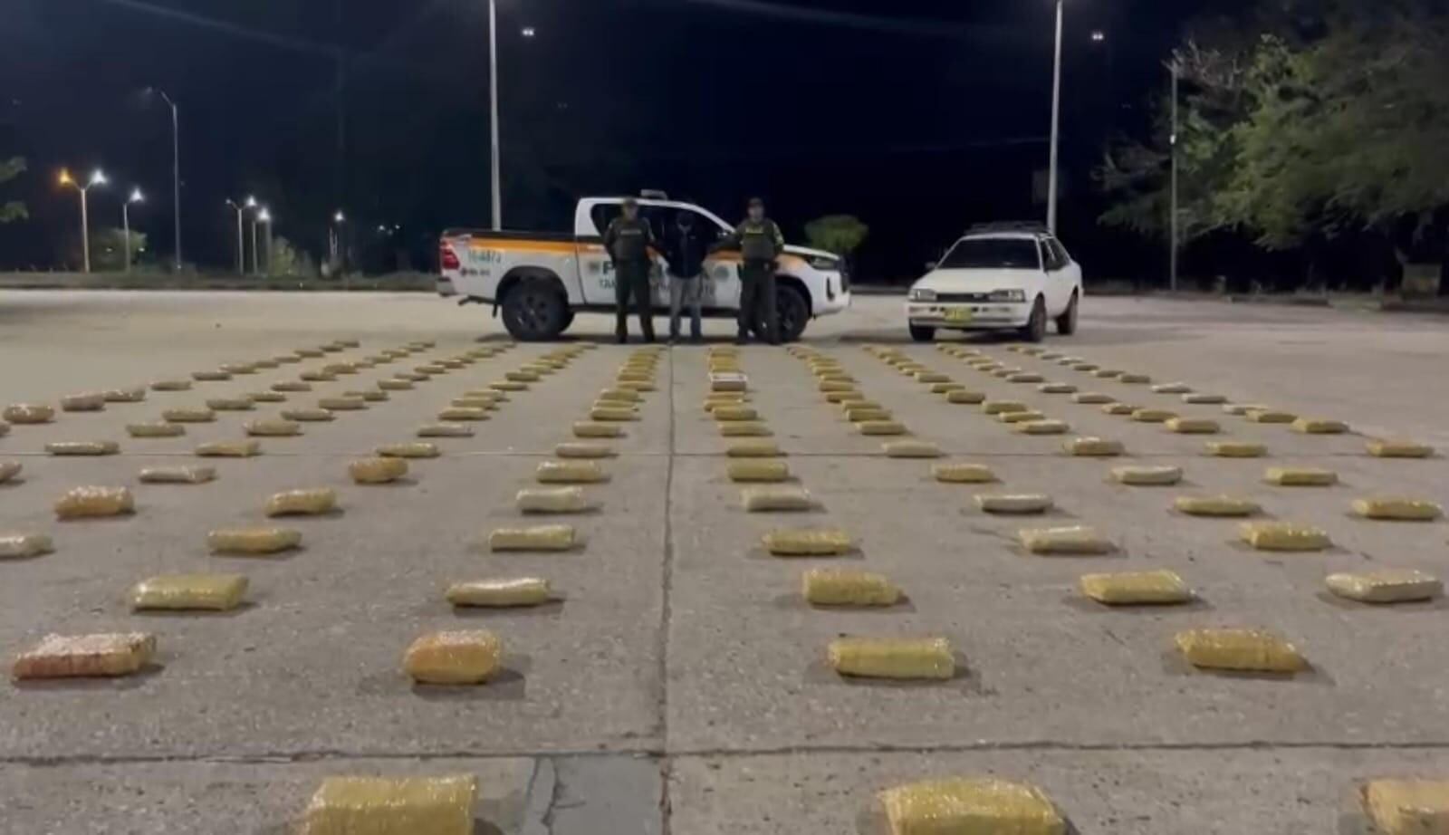 Incautan cargamento de marihuana en vía nacional de Córdoba: una persona fue capturada. Foto: prensa Policía de Córdoba.