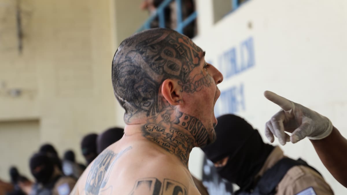 Presos en El Salvador deberán pagar 170 dólares mensuales para cubrir sus gastos