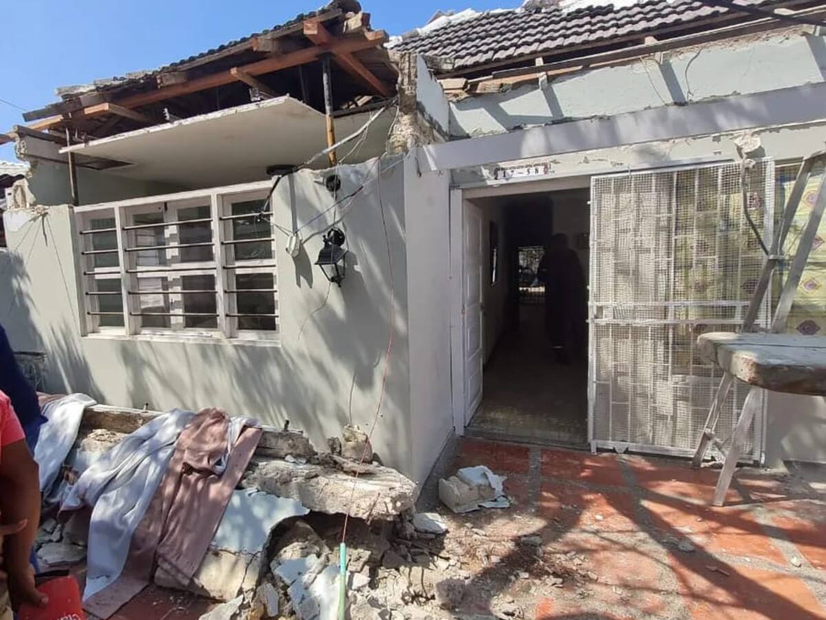 En Cartagena hombre resultó herido luego de que colapsara parte de una vivienda