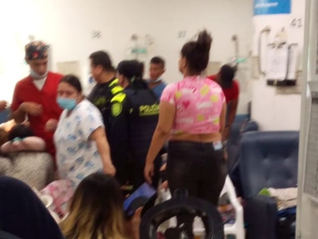 Hombre ingresó arma traumática en clínica infantil de Cali. Foto: Suministrada.