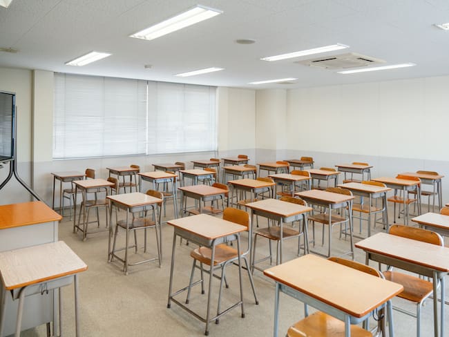 Aula de clases vacía (Foto vía Getty Images)