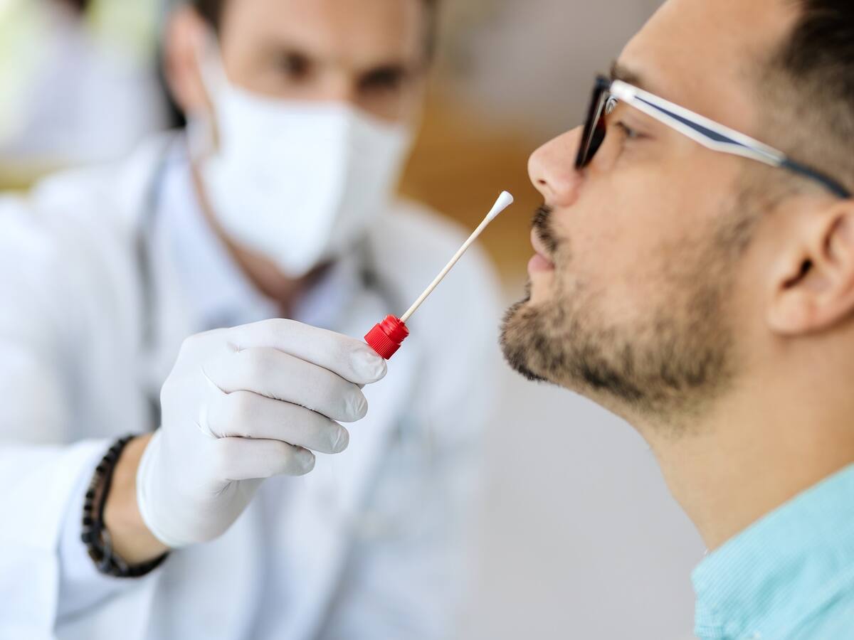 COVID-19 en Colombia: aunque aumentan los contagios, hospitalizaciones se mantienen