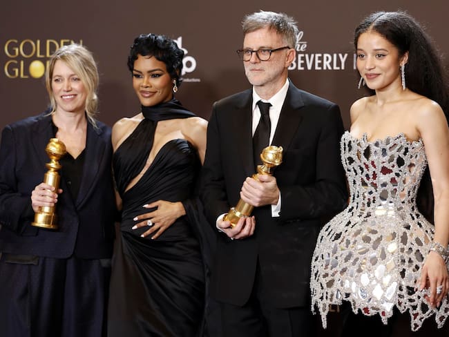 Sara Murphy, Teyana Taylor, Paul Thomas Anderson y Chase Infiniti. Foto: EFE / EPA / Chris Torres