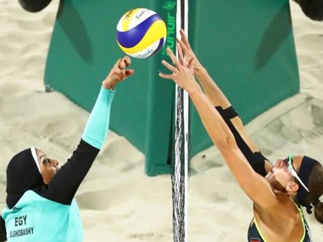 La imagen de la egipcia Doaa Elghobashy y la alemana Kira Walkenhorst.. Foto: BBC Mundo