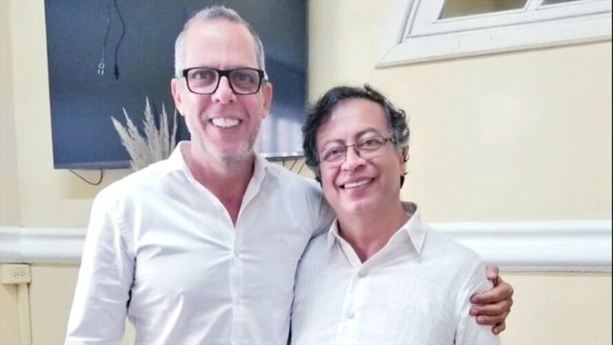 El líder cristiano del movimiento Levántate, Alfredo Saade, anunció que se distanciará del Pacto Histórico. Foto: Twitter Alfredo Saade