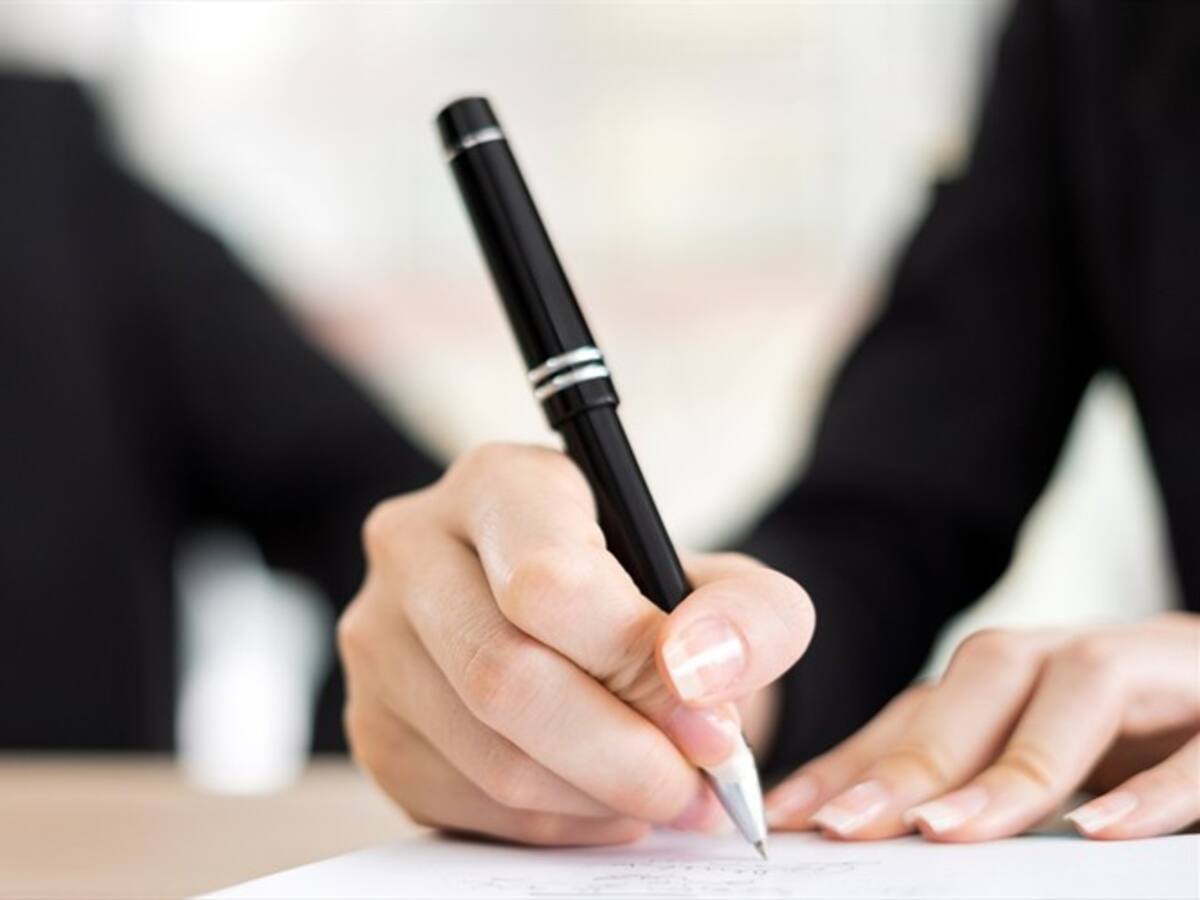 Polémica por leyes sancionadas por expresidente de Senado y Cámara