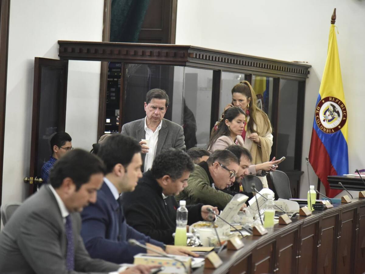 Comisión Primera del Senado aprobó en tercer debate la reforma política del gobierno Petro