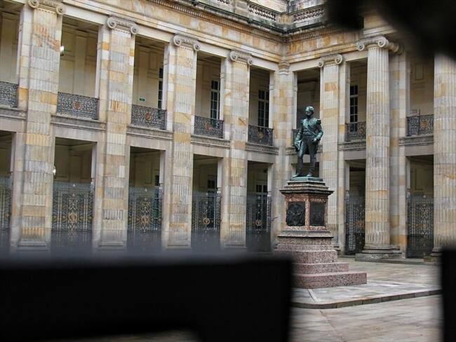 Estos son los congresistas que firmaron el proyecto que amplía periodos