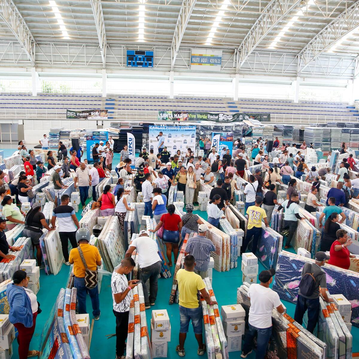 1.277 familias afectadas por las fuertes lluvias en Santa Marta han recibido ayudas humanitarias