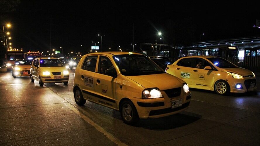 ¿Habrá algún ciudadano en Colombia que esté dispuesto a pagar $28.000 por una carrera?: Hugo Ospina. Foto: Colprensa