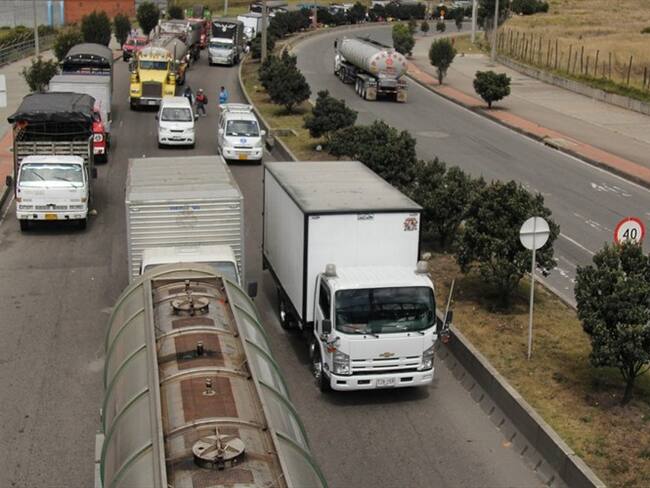 Gobierno estará pendiente para encontrar soluciones en vía Bogotá – Villavicencio