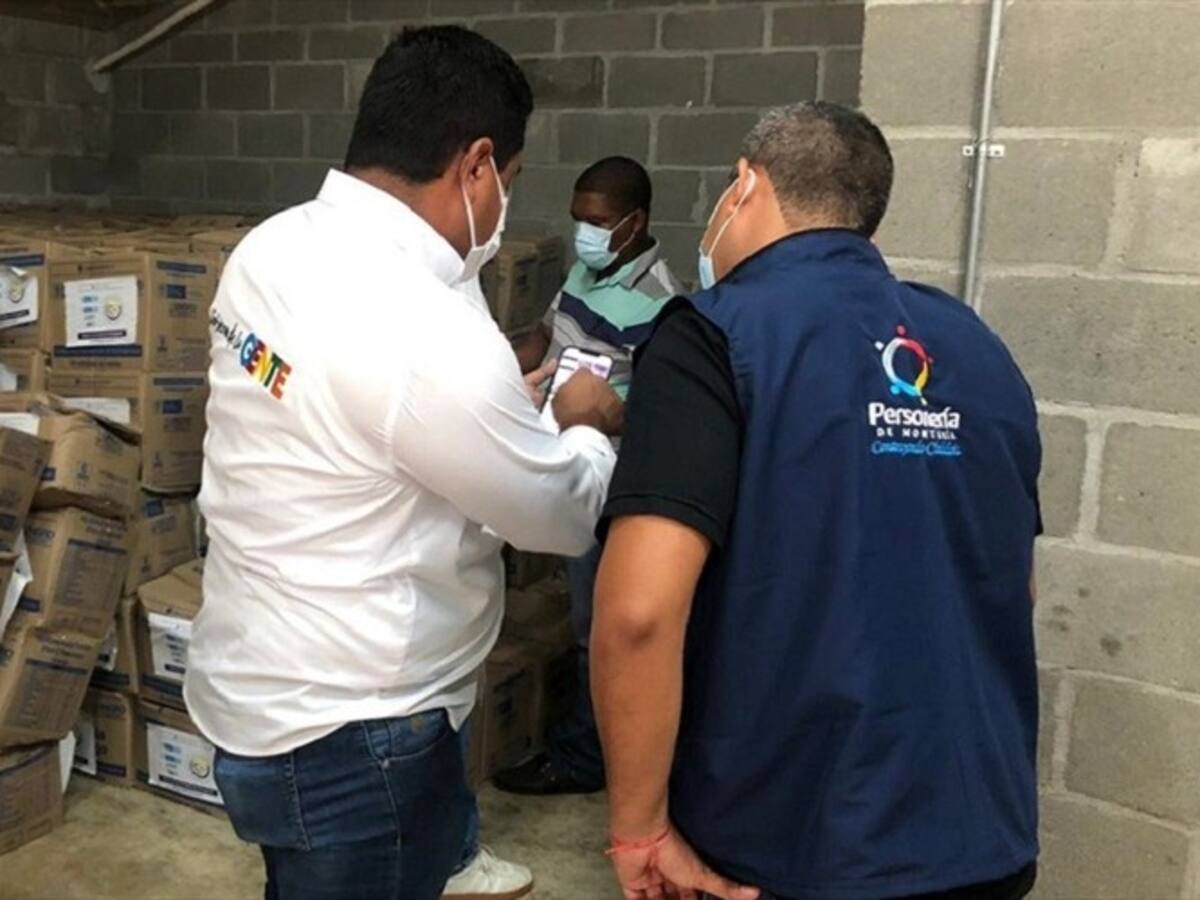 Polémica en Montería por mercados que se encontraban guardados en un estadio de sóftbol