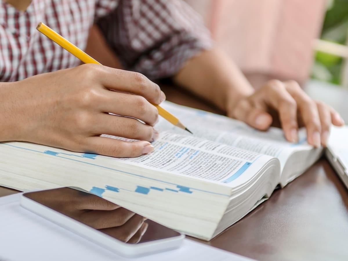 ¿Cuánto cuesta el curso de inglés para niños en la Universidad Nacional? Inscripción paso a paso