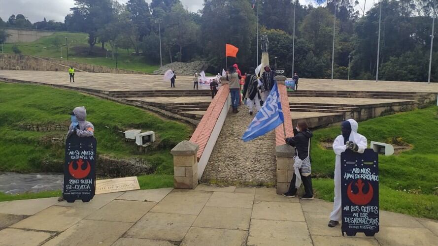 Las marchas de Norte de Santander y Barrancabermeja se encontraron en medio de un toque de queda decretado por la Alcaldía de Tunja.  . Foto: La W