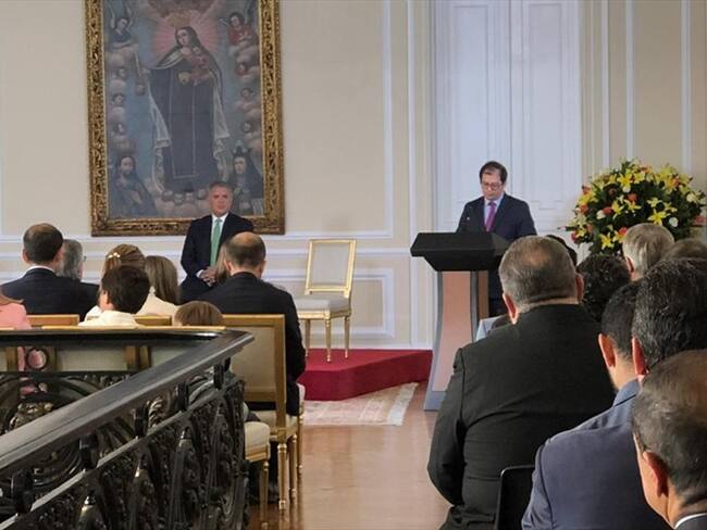 El presidente Iván Duque posesionó al nuevo fiscal general Francisco Barbosa. Foto: María Kamila Correa