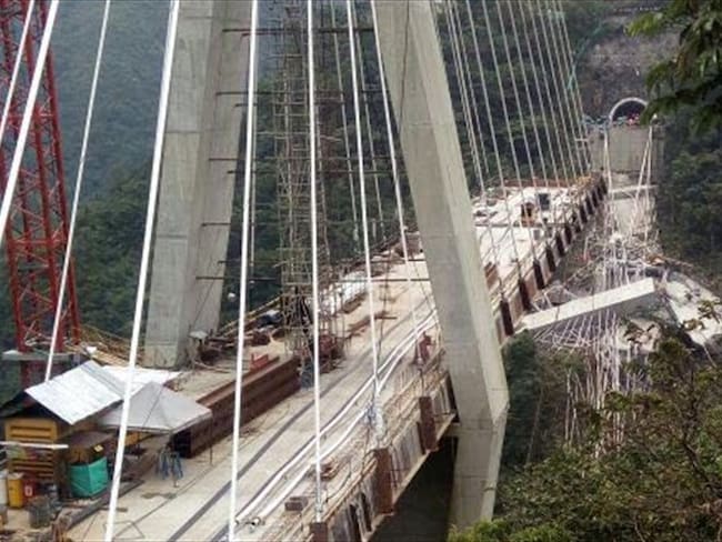 Nueve muertos tras desplome de puente en construcción en vía Bogotá – Villavicencio. Foto: Prensa ANI