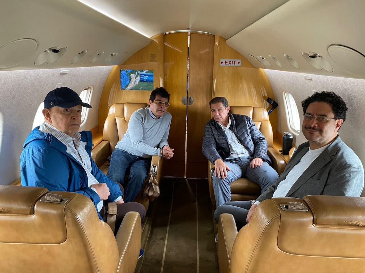 Delegación del Gobierno ya está en Venezuela para reanudar diálogos de paz con ELN