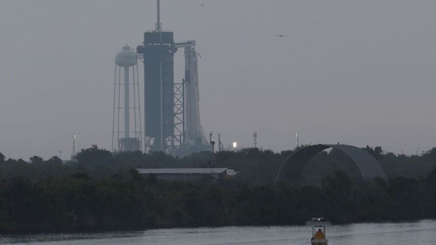 El lanzamiento del cohete Falcon 9 de la compañía aeronáutica fue suspendido debido a las condiciones climáticas.. Foto: Getty Images