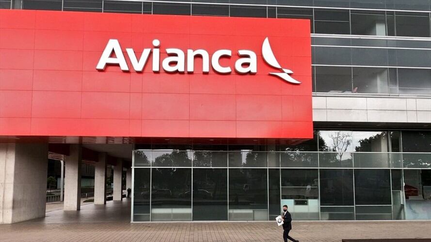 Fernando Carrillo pidió que el financiamiento para poner en marcha un plan de salvamento de la aerolínea panameña Avianca se adelante con toda la transparencia y de cara al país. Foto: Getty Images / DANIEL MUÑOZ