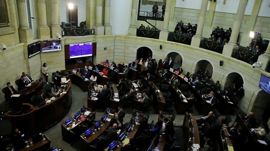 Congresistas tendrán que hacer pública su declaración de renta. Foto: Colprensa