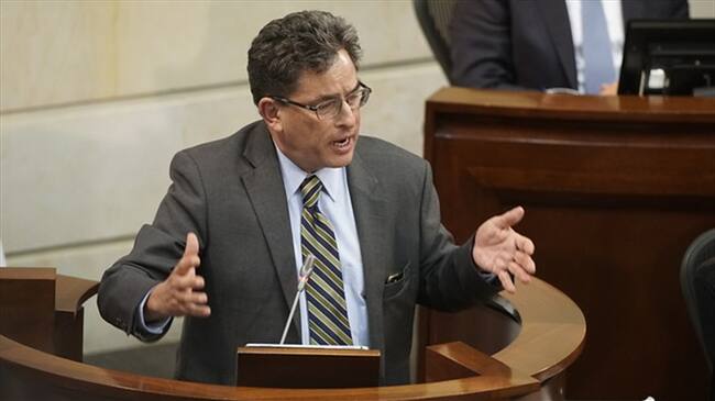 El ministro de Hacienda, Alberto Carrasquilla. Foto: Colprensa