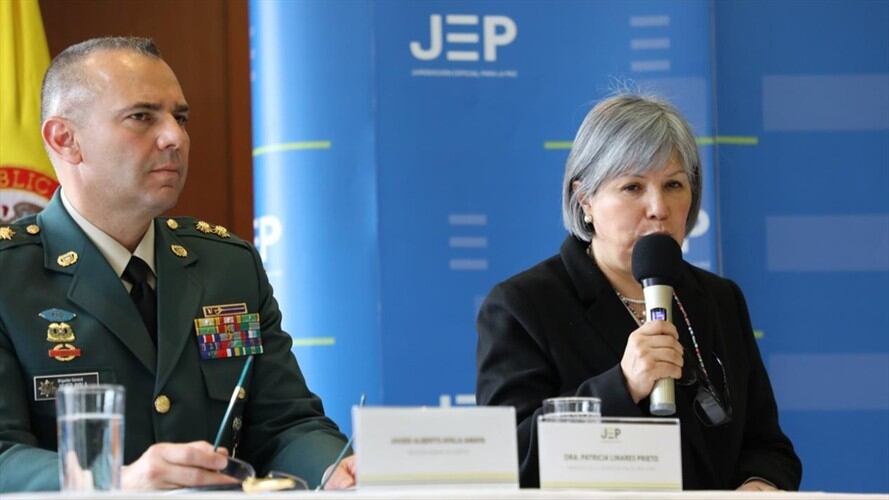 Ejército entregó a Jep informe que visibiliza más de 200 mil uniformados que son víctimas. Foto: Ejército Nacional