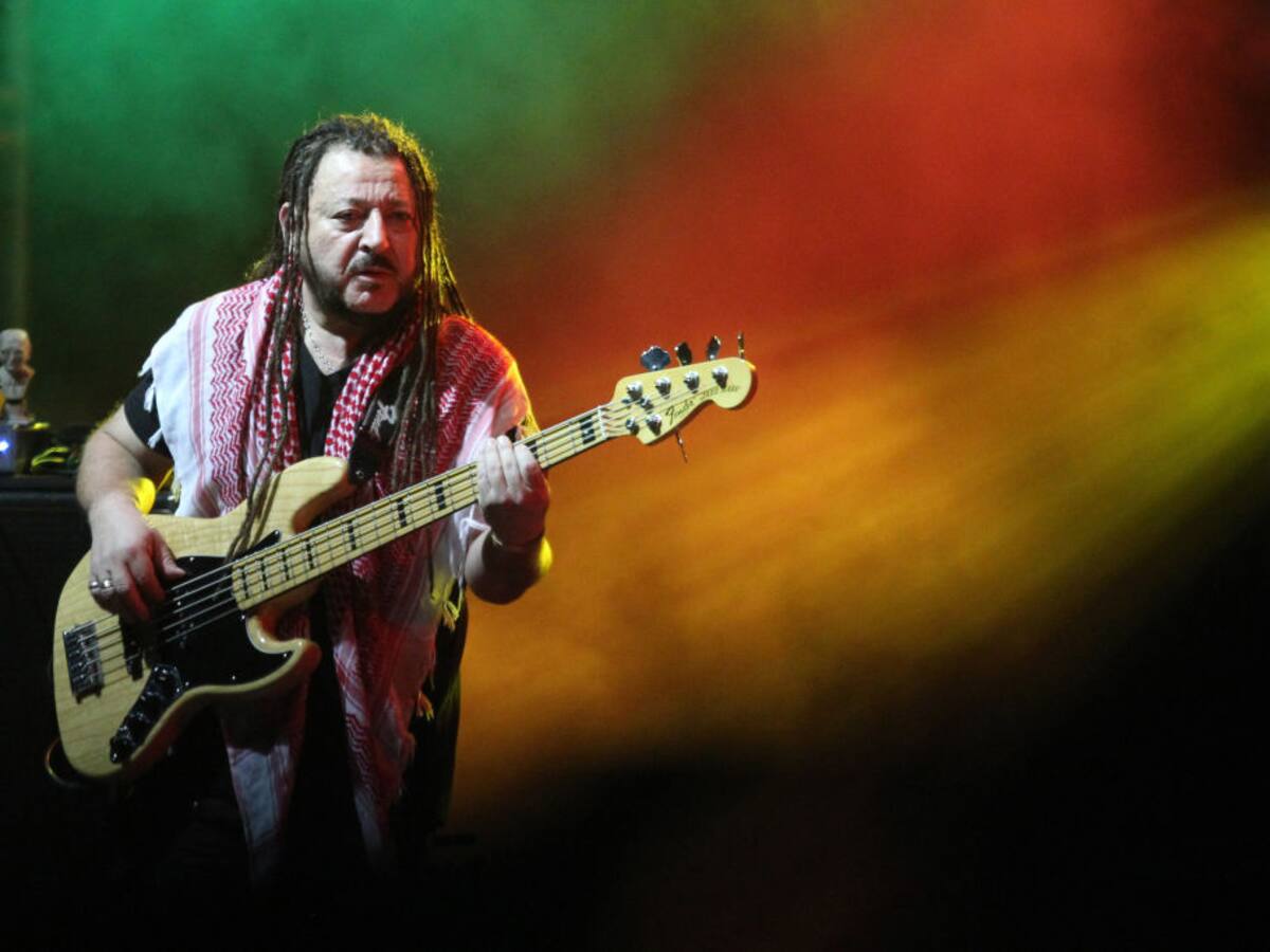 “El reggae nunca muere, va floreciendo en el tiempo”: I-Locks Labbé, bajista de Gondwana