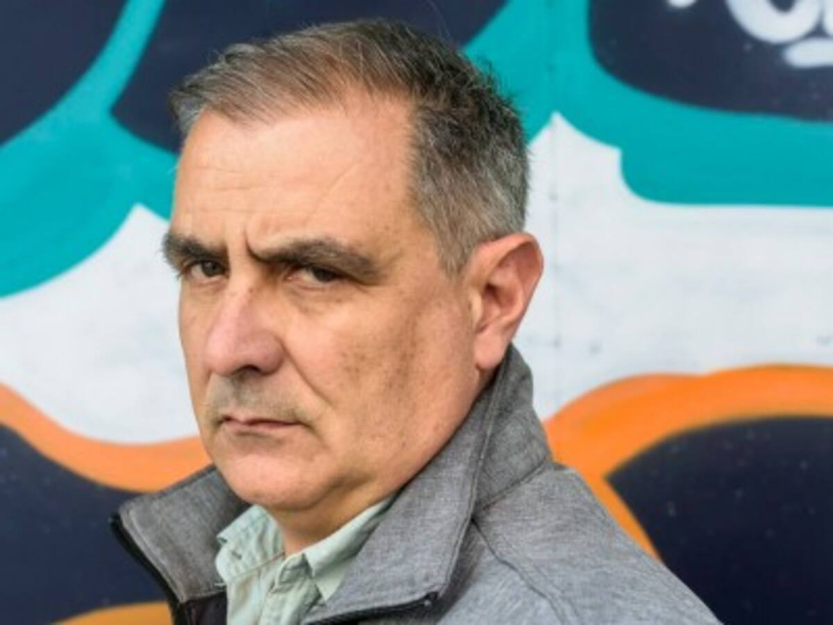 “Jugar con claros y oscuros”: Gustavo Funes sobre su libro ‘El imperceptible sonido del silencio’