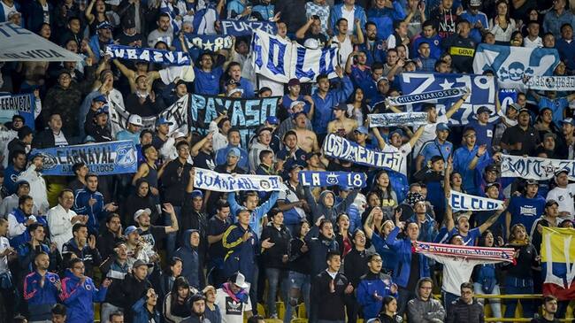 La medida fue adoptada con base en la sanción de cinco años que les impusieron a los aficionados de Millonarios en 2016, tras protagonizar actos vandálicos dentro del escenario deportivo. Foto: Getty Images
