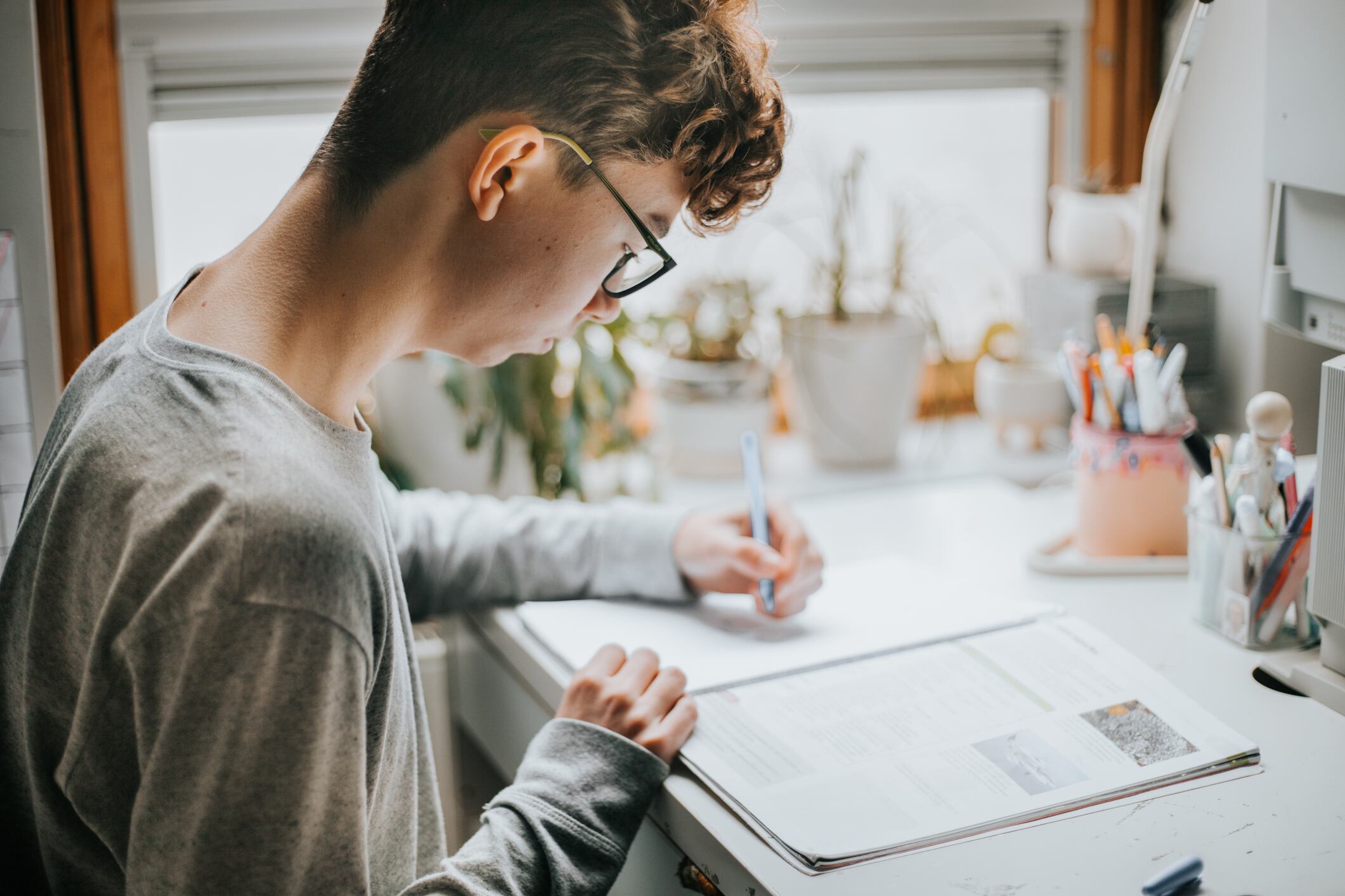 Imagen de referencia de persona estudiando. Foto: Getty Images