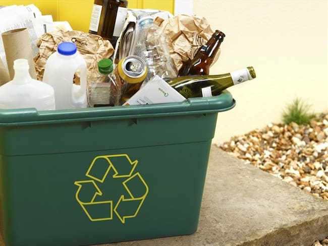 Le explicamos la correcta disposición de residuos sólidos en casa.. Foto: Getty Images