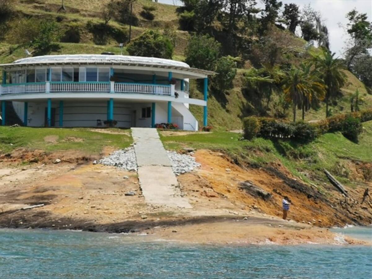 La historia del campesino que se quedó con la finca de Pablo Escobar en Antioquia
