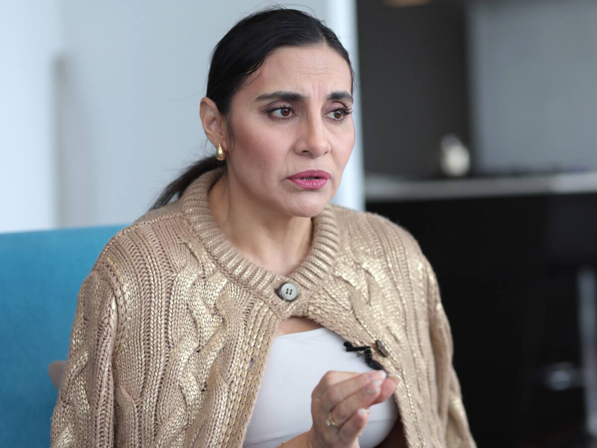 Dejaron sin efecto suspensión de 5 meses a vicepresidenta de Ecuador por supuesto “abandono”