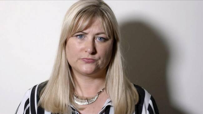 Kate Langley se quedó con dolor permanente tras un implantes de malla transvaginal. Foto: BBC