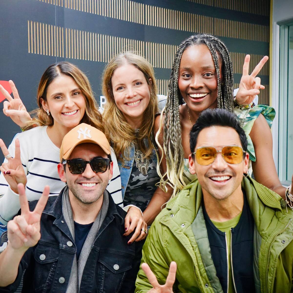 Alejandro González y Karoll Márquez, la amistad que va más allá de la música y las memorias