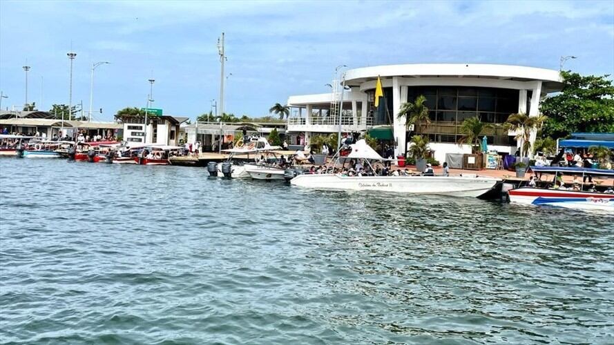 El muelle de La Bodeguita, donde se pretende construir la marina Cartagena de Indias, está en inmediaciones del cordón amurallado. Foto: Tomada de mundonoticias.com.co
