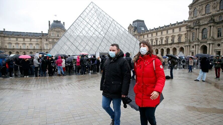 De acuerdo a fuentes concordantes, se trata de una octogenaria residente en Crépy-en-Valois (norte), la ciudad donde trabajaba otra víctima del coronavirus que falleció en la madrugada del miércoles. Foto: Getty Images