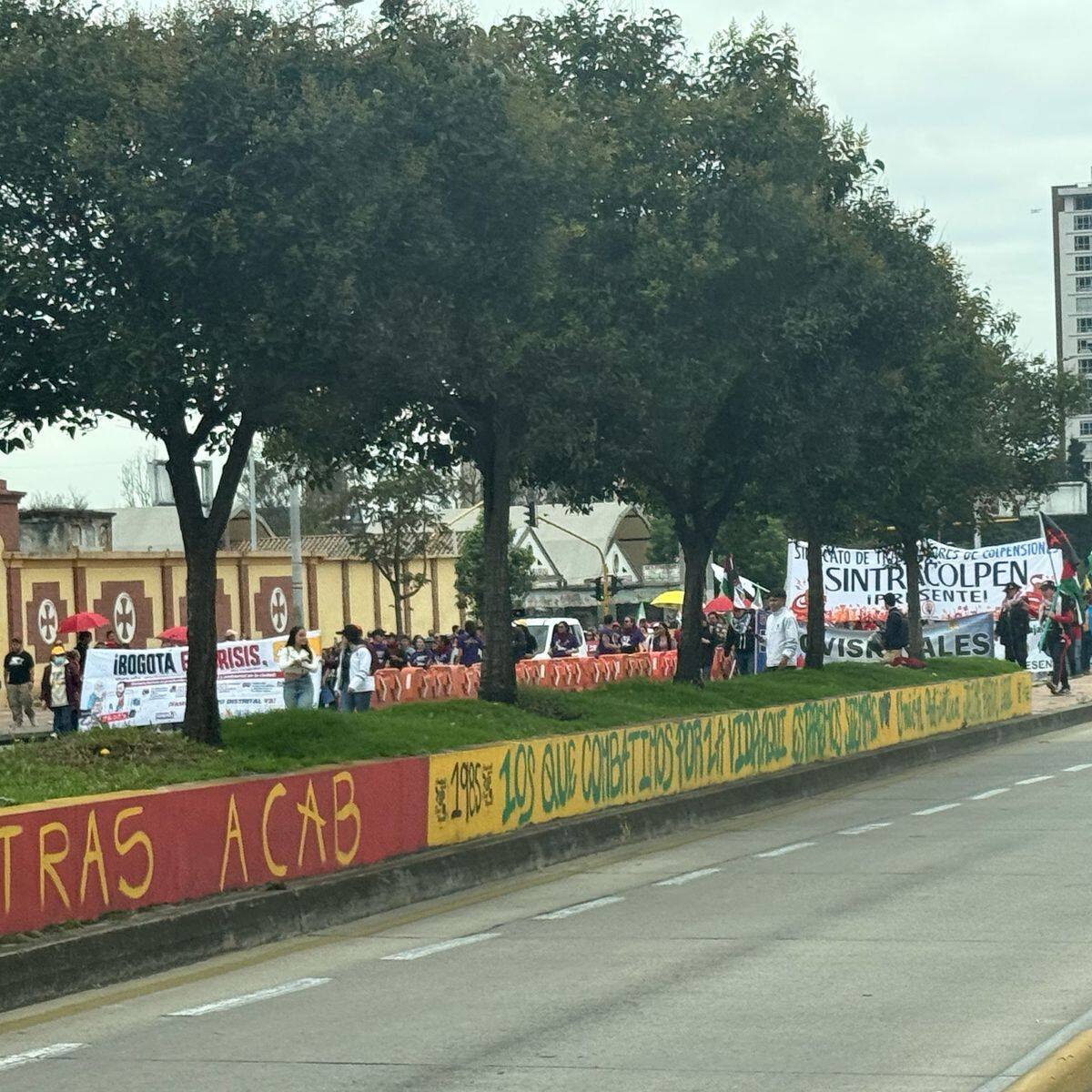Más del 80% de colegios distritales funcionó con normalidad durante marchas de maestros en Bogotá