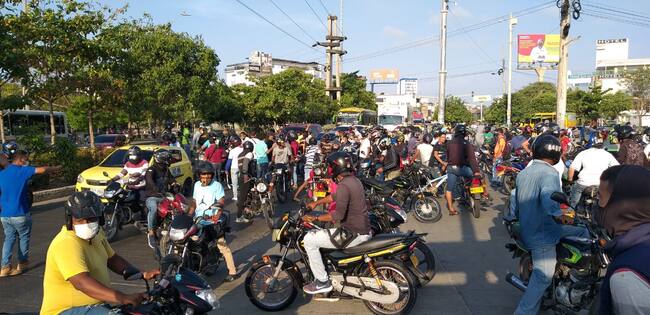 Así va la protesta de mototaxistas en Cartagena: plan tortuga contra medidas decretadas por el alcalde. Foto: La W
