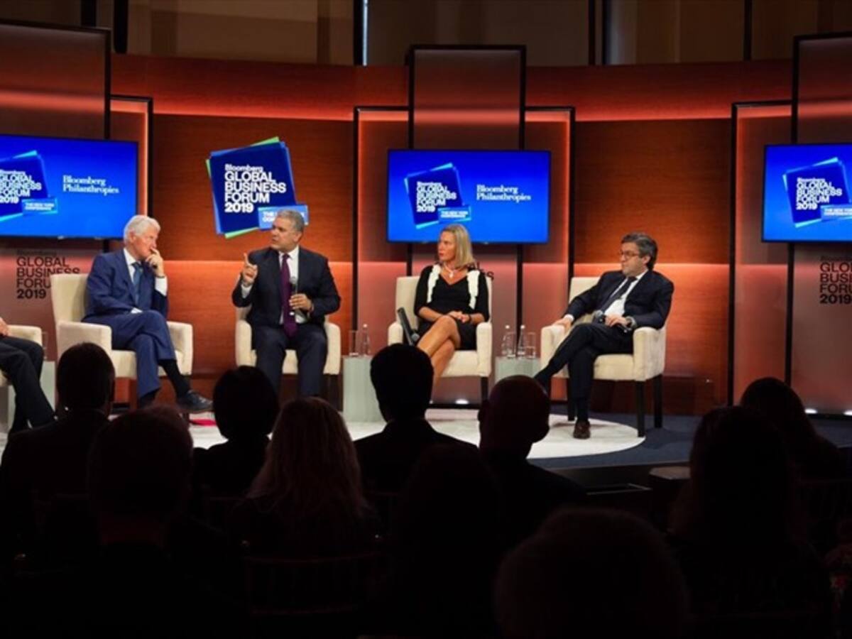 Iván Duque tiene que corregir fallas del acuerdo de paz: Bill Clinton