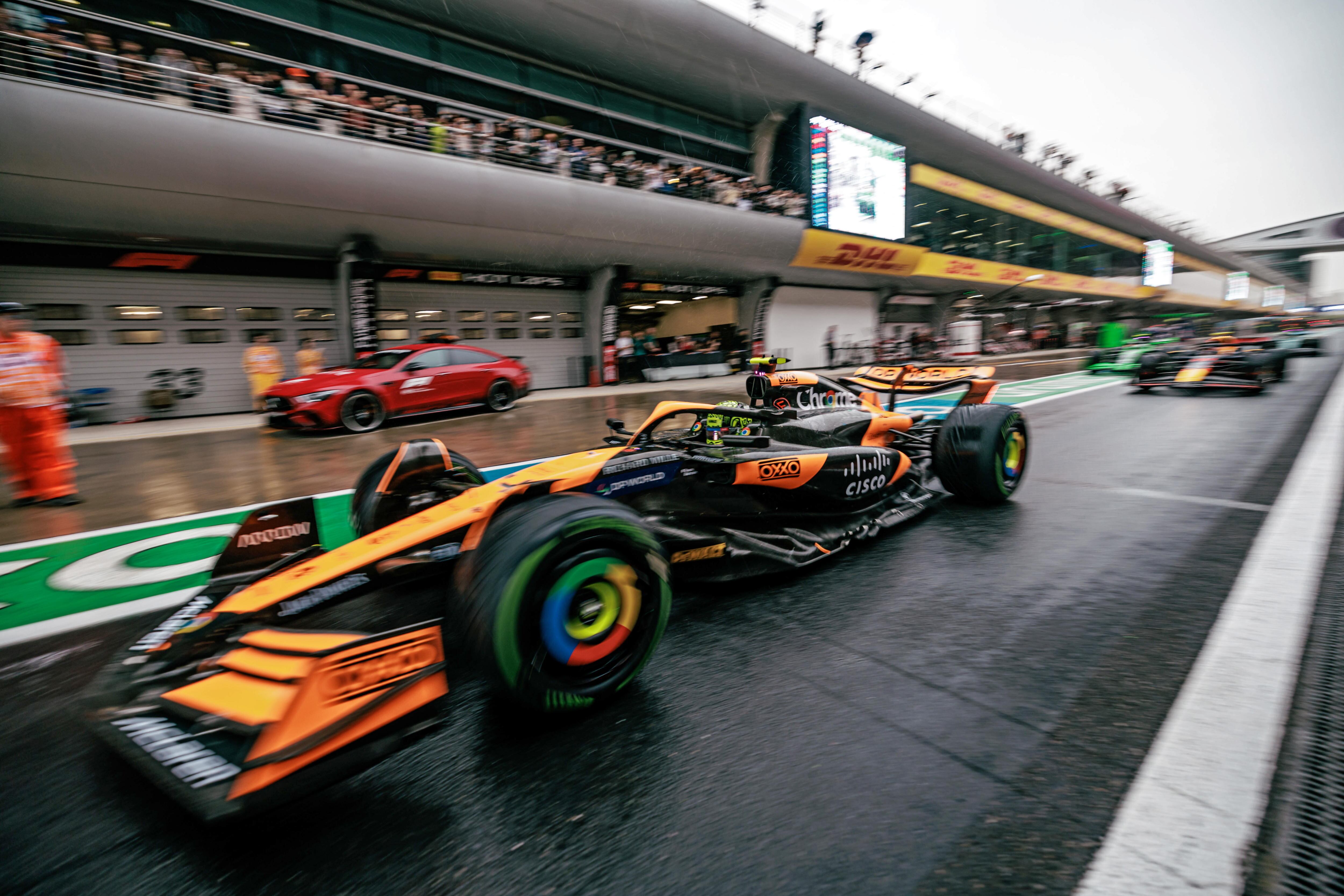 Shanghai (China), 19/04/2024.- McLaren driver Lando Norris of Britain exits the pitlane during the Sprint Qualifying ahead of the Formula One Chinese Grand Prix, in Shanghai, China, 19 April 2024. The 2024 Formula 1 Chinese Grand Prix is held at the Shanghai International Circuit racetrack on 21 April after a five-year hiatus. (Fórmula Uno, Reino Unido) EFE/EPA/ALEX PLAVEVSKI