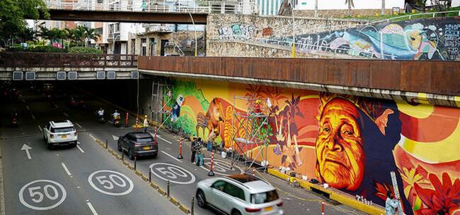 El director de la Unidad de Bienestar y Servicios de Cali, Francisco Prado, negó que existiera alguna irregularidad en el proceso de contratación. Foto: Alcaldía de Cali.