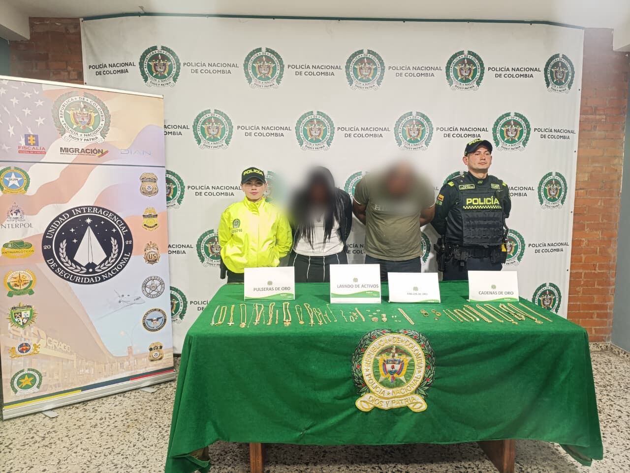 Captura de ladrones de joyas en Aeropuerto El Dorado. Foto: Policía Nacional