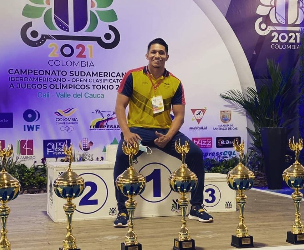 Luis Arrieta, entrenador entrenador de la Selección Colombia de halterofilia. Foto: Cortesía Luis Arrieta