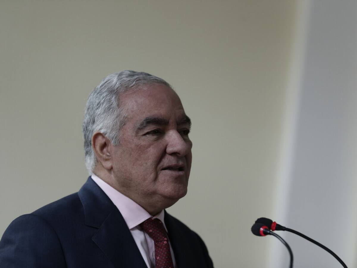 La Contraloría no puede seguir siendo juez y parte: excontralor Edgardo Maya