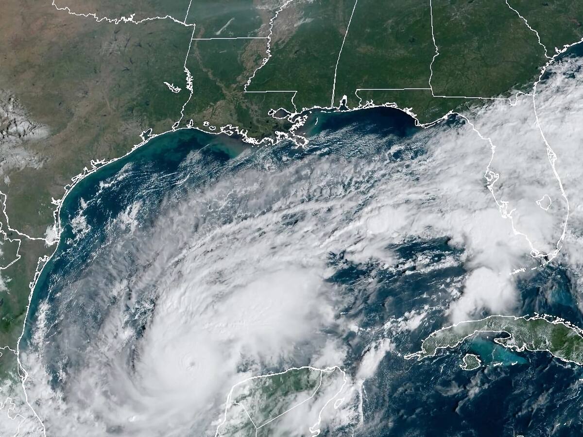 Huracán ‘Milton’ alcanzó categoría 5 en el Golfo de México rumbo a Florida