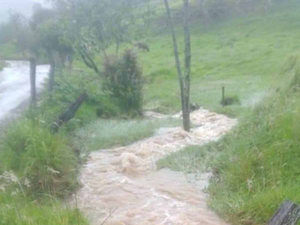 Cuestionan al alcalde de Belén por obras de infraestructura vial