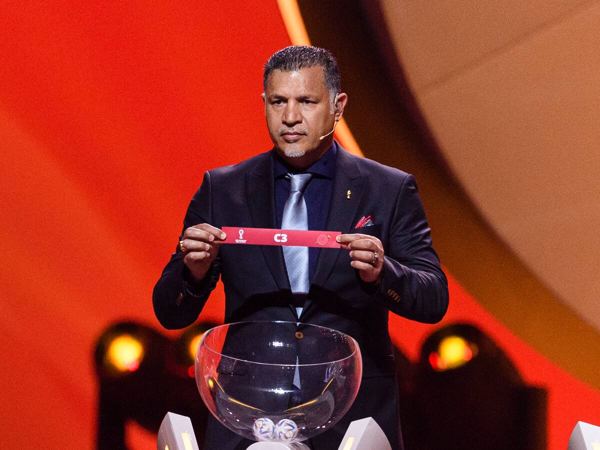 Justicia iraní cierra negocios del exfutbolista Ali Daei por su apoyo a protestas